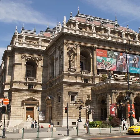 Liszt Ferenc Boutique شقة
